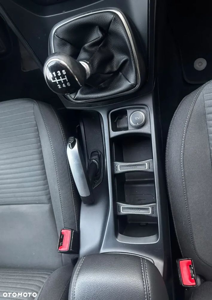 Ford Grand C-MAX - 25