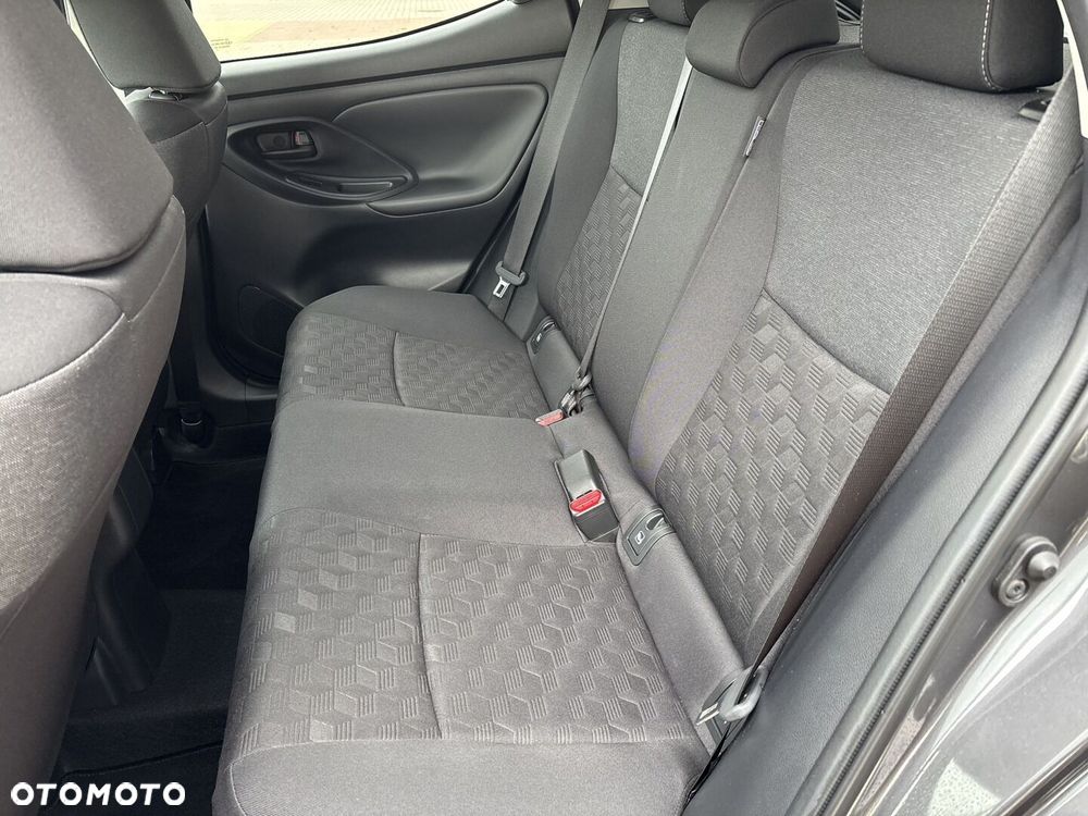 Toyota Yaris Hybrid 1.5 Style - 11