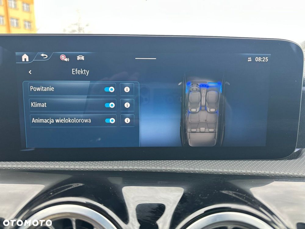 Mercedes-Benz CLA 180 AMG Line 7G-DCT - 20