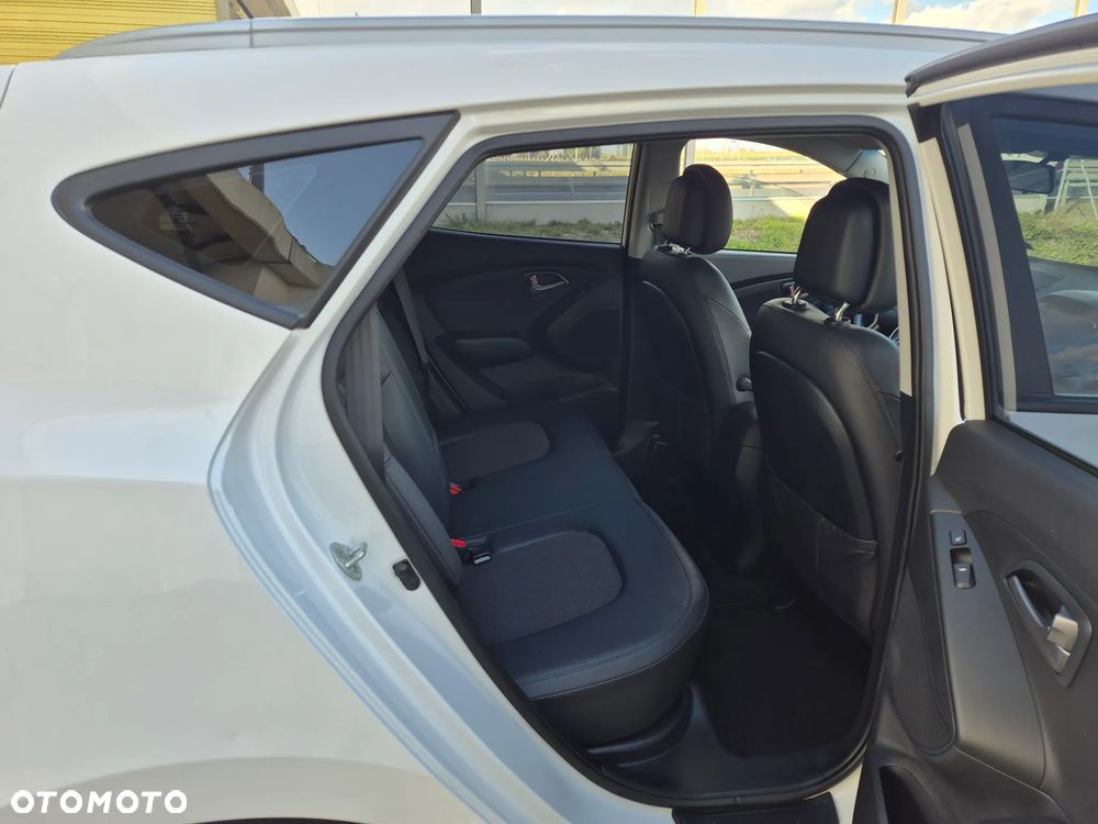 Hyundai ix35 - 11