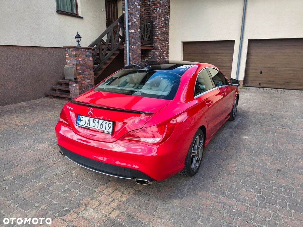 Mercedes-Benz CLA 250 4Matic 7G-DCT Sport - 10