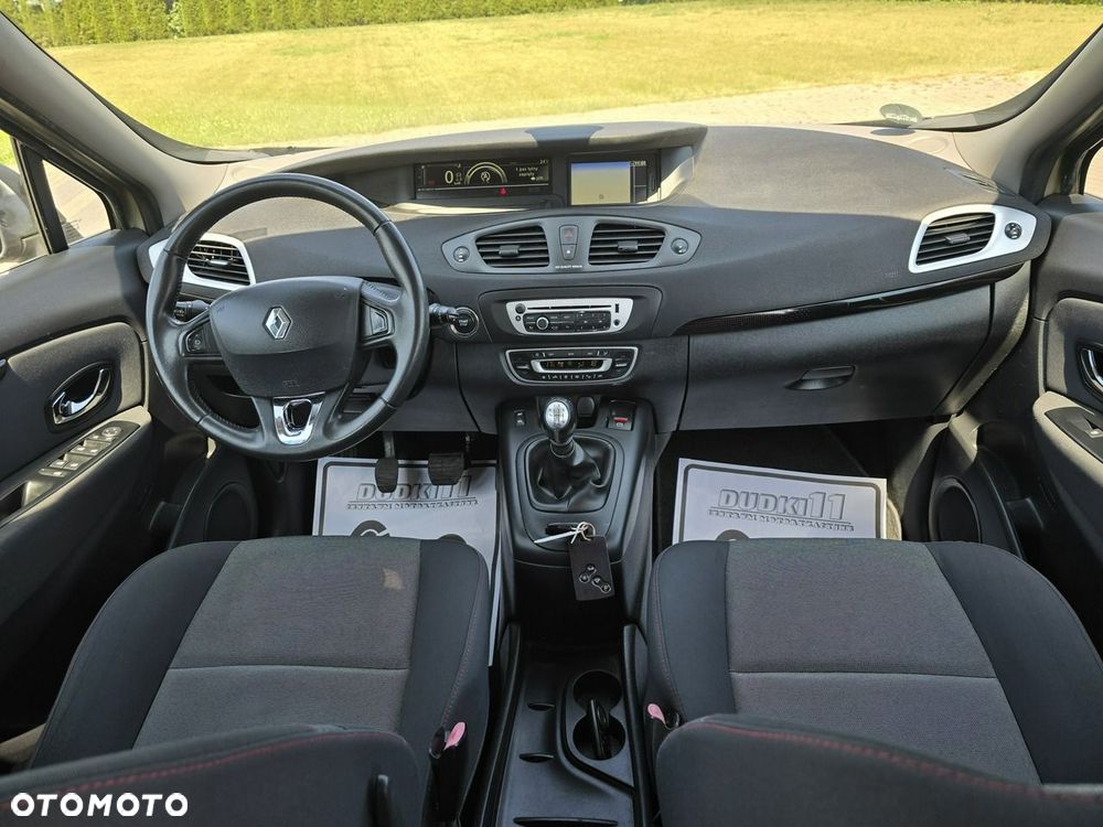 Renault Grand Scenic - 28