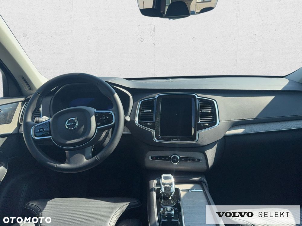 Volvo XC 90 - 22