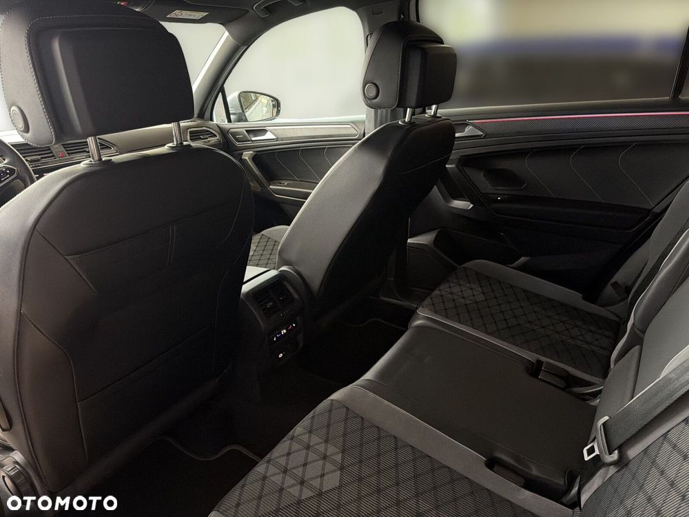 Volkswagen Tiguan Allspace - 17