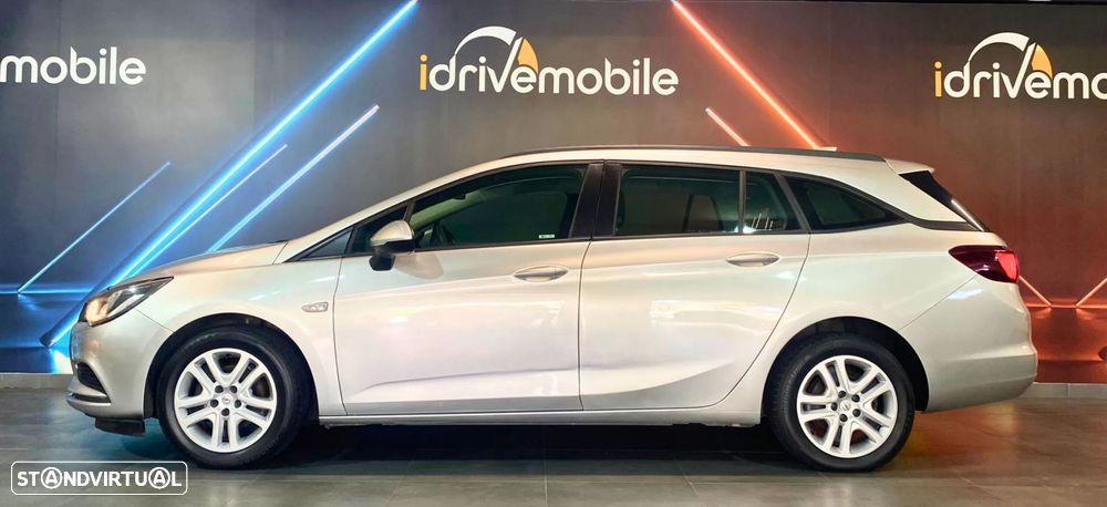 Opel Astra Sports Tourer - 14