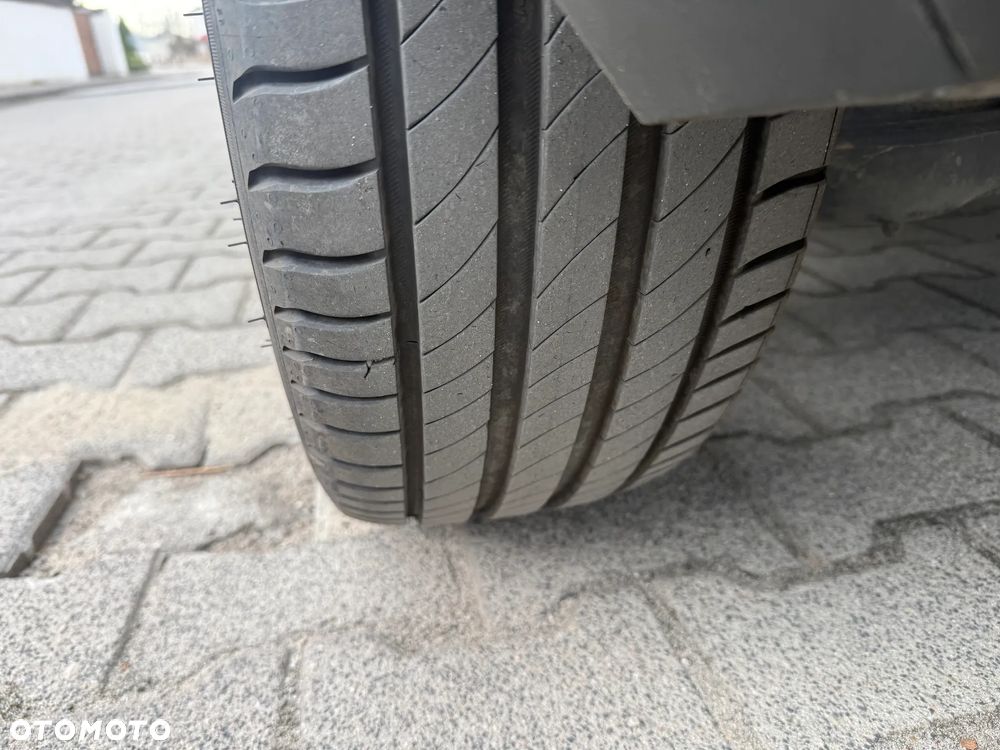 Volkswagen T-Roc 2.0 TDI SCR 4MOTION DSG Sport - 13