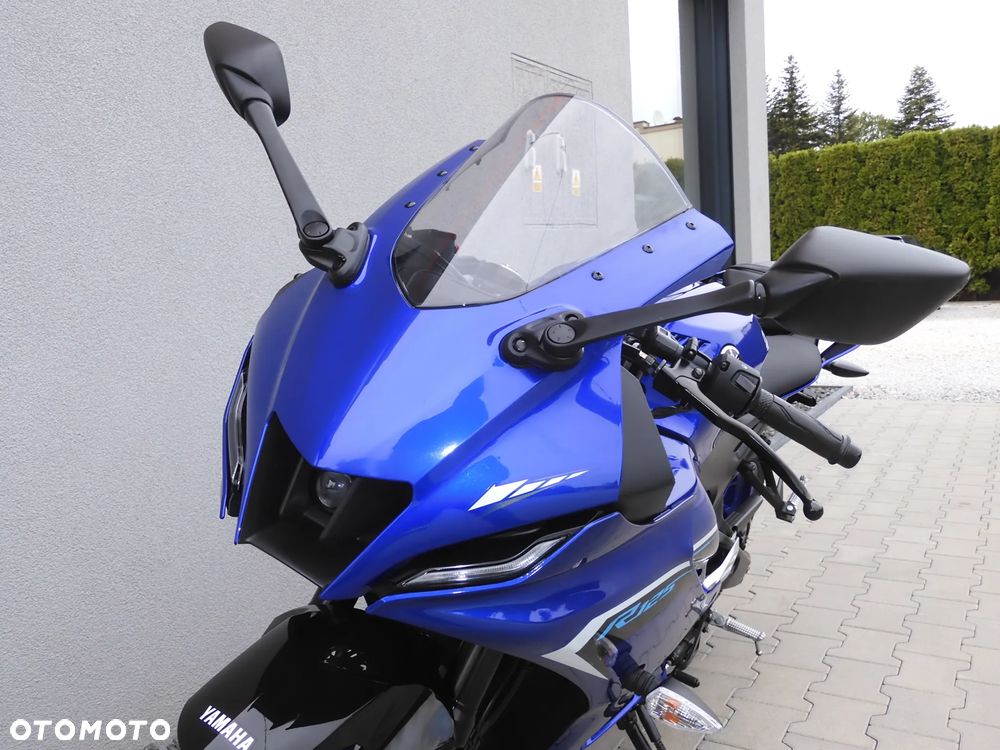 Yamaha YZF - 26