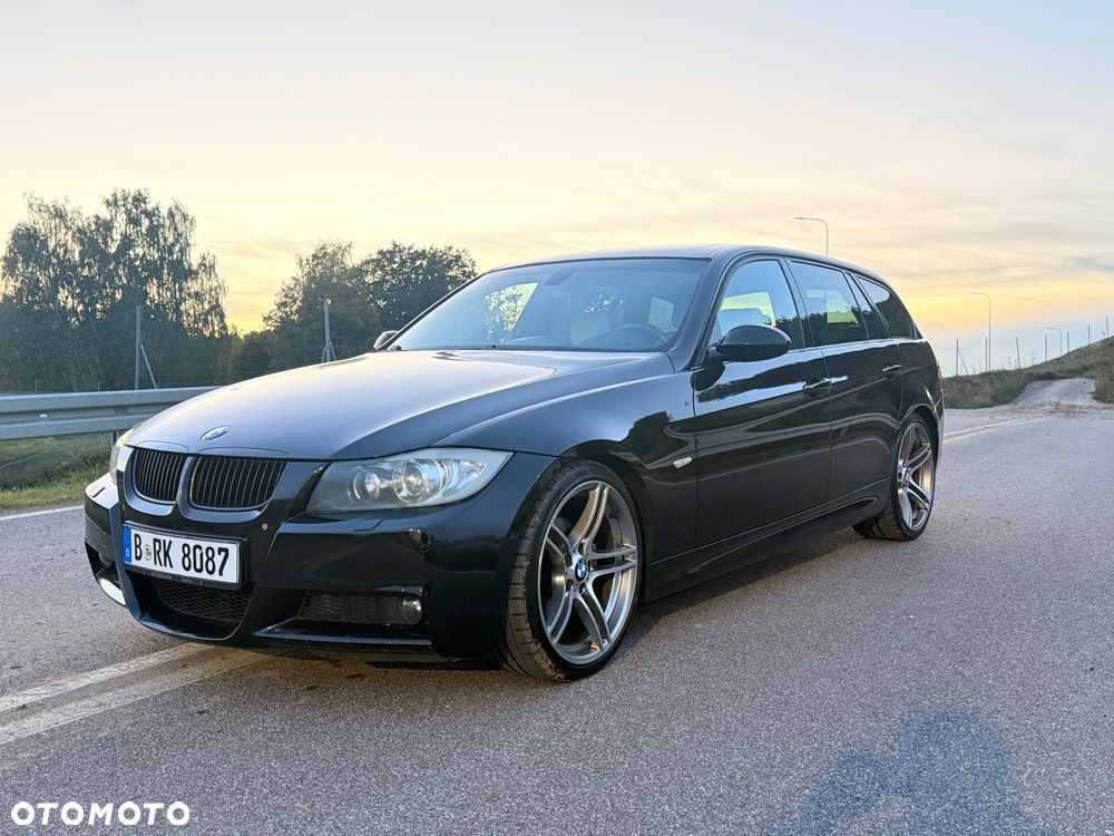 BMW Seria 3 320i - 4