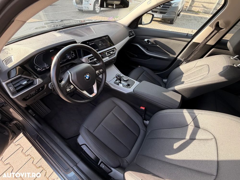 BMW Seria 3 330e Aut. Advantage - 12