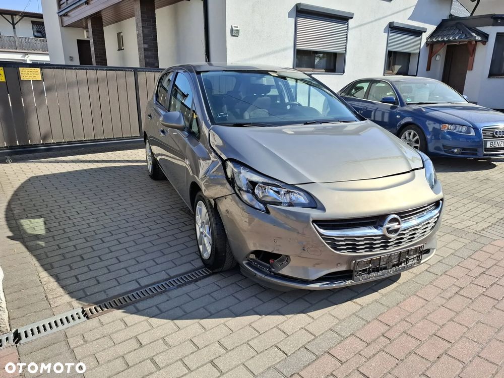 Opel Corsa 1.4 16V Automatik Cosmo - 3
