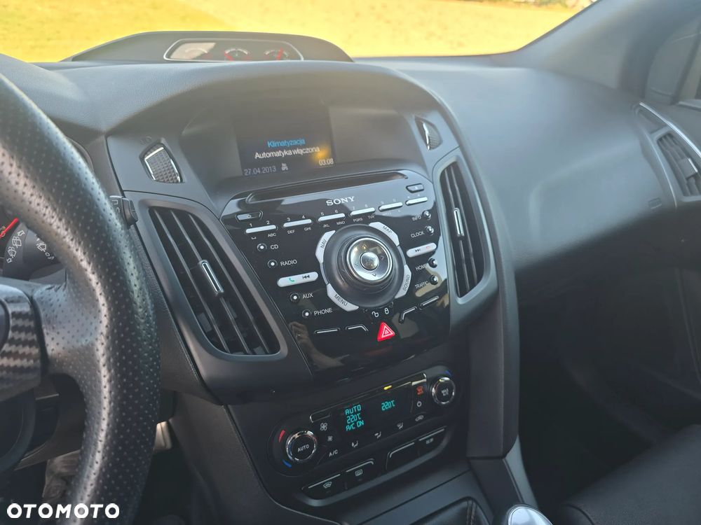 Ford Focus 2.0 EcoBoost ST mit Leder-Sport-Paket - 23