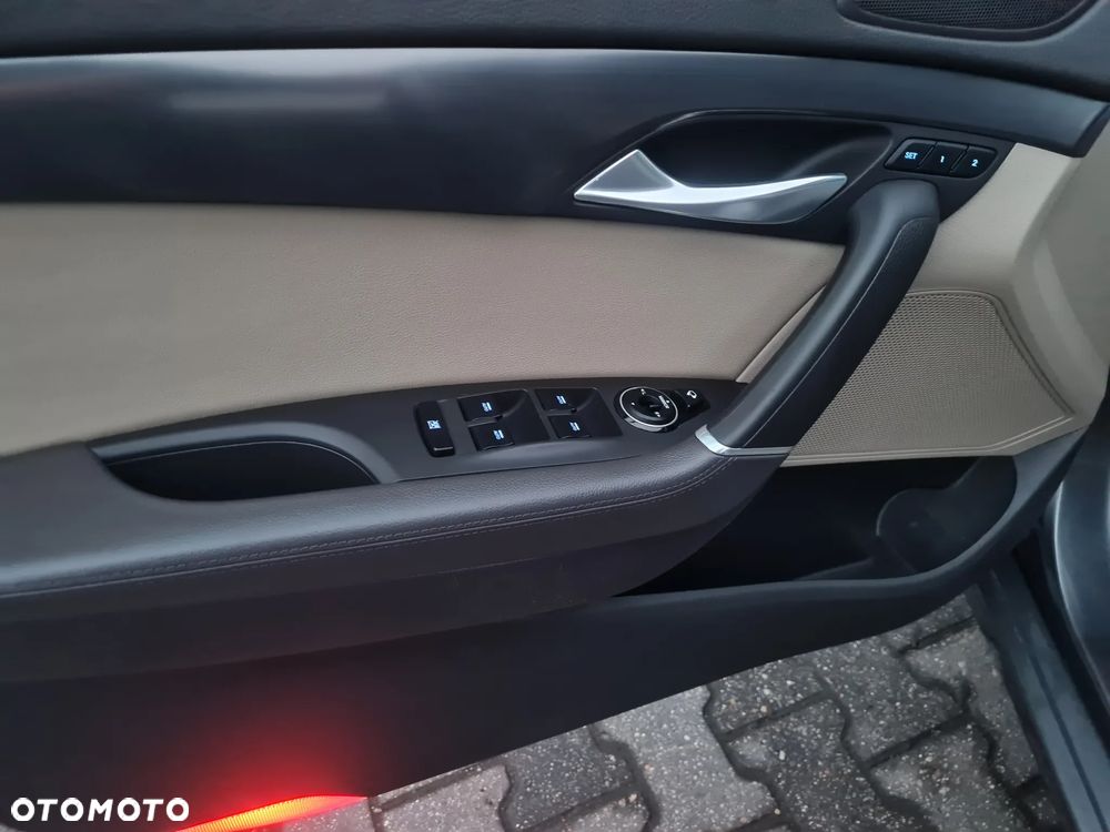 Hyundai i40 Kombi 1.7 CRDi Premium - 19