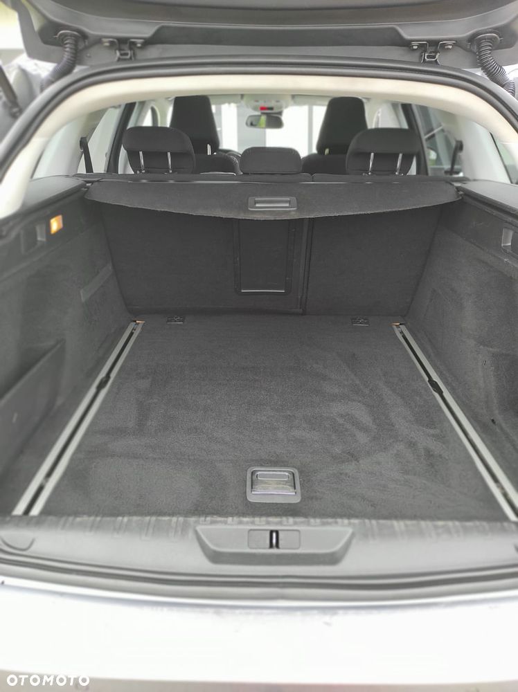 Peugeot 308 ver-bluehdi-150-stop-start-allure - 12