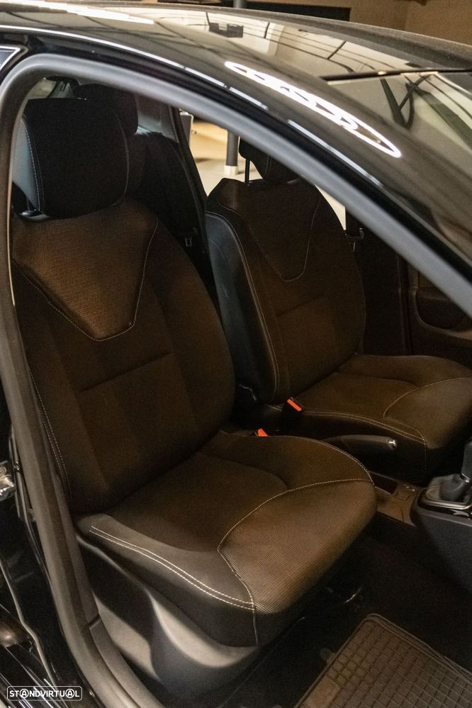 Renault Clio 1.5 dCi Dynamique S EDC - 15