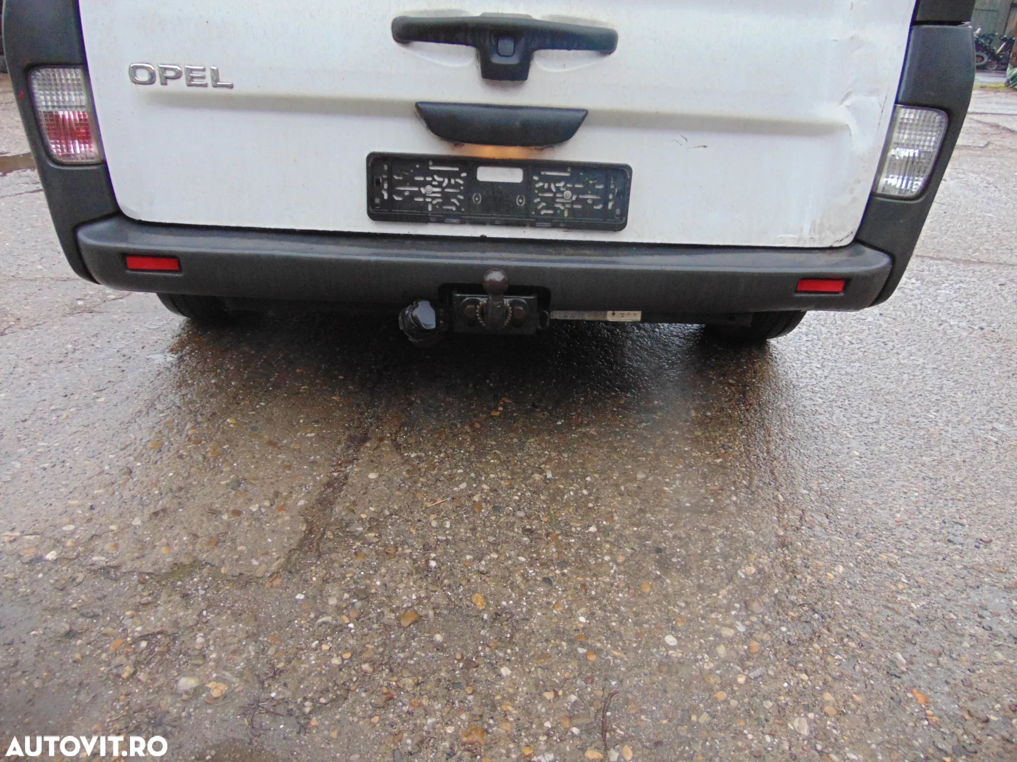 Bara spate Opel vivaro 2001-2013 bara spate mijloc Renault Trafic - 1