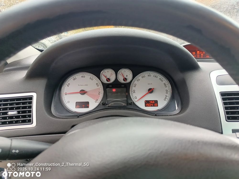 Peugeot 307 CC 2.0 Intense - 12