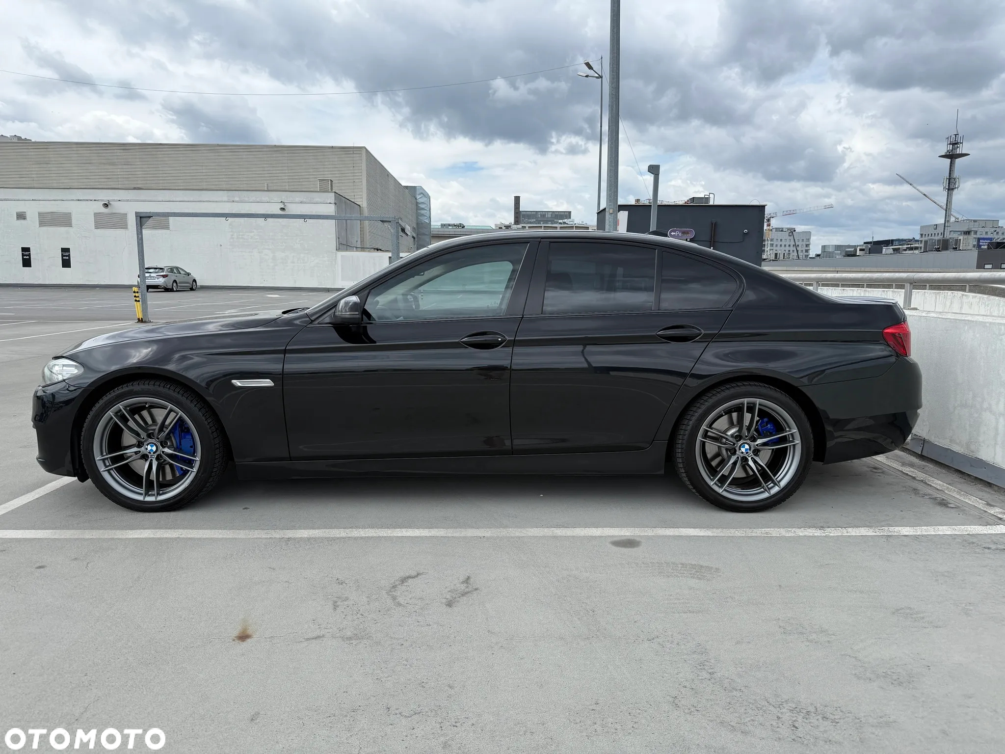BMW Seria 5 530d xDrive Luxury Line - 4