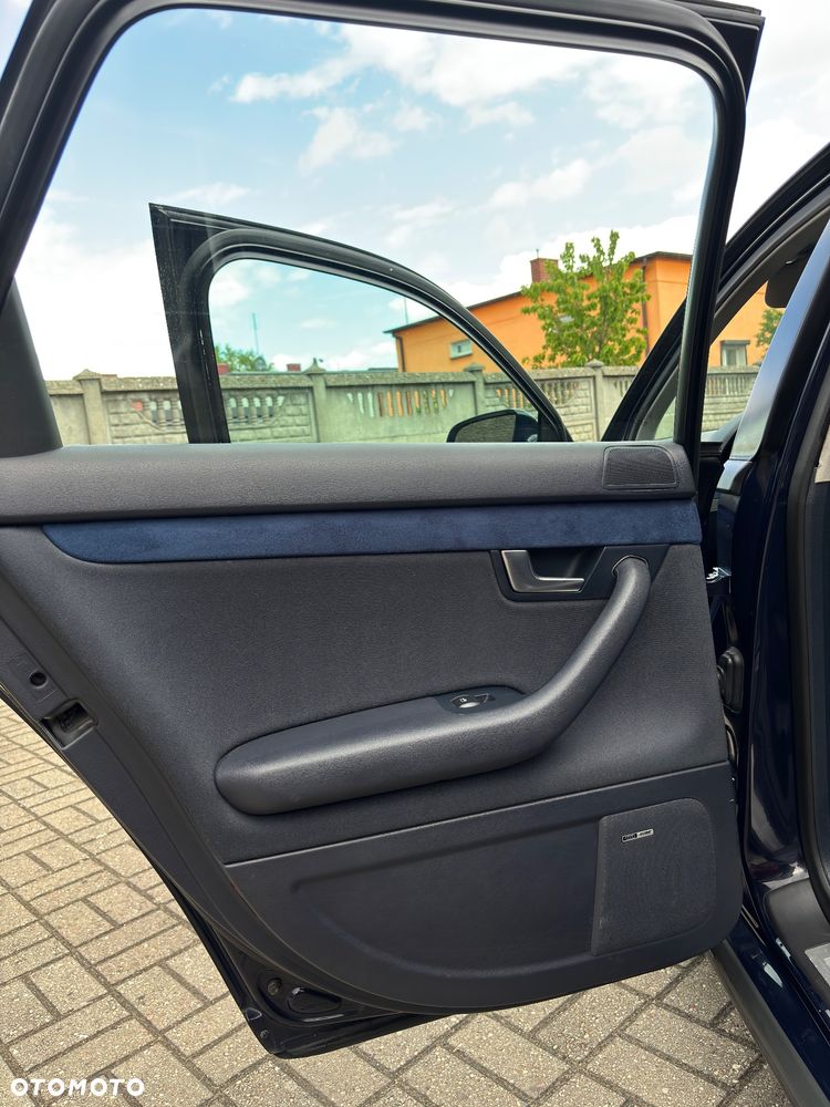 Audi A4 Avant 2.5 TDI - 11