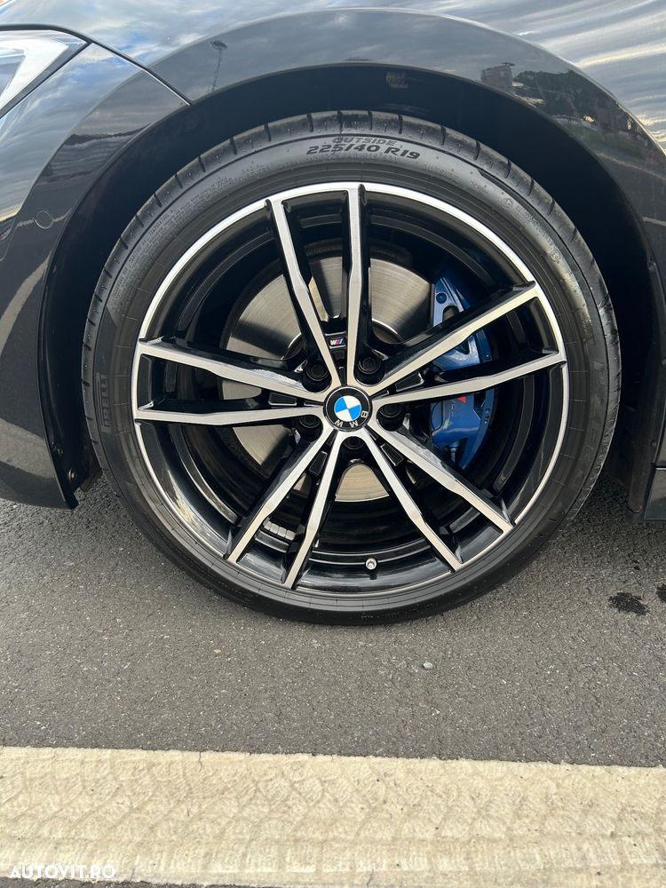 BMW Seria 3 330i AT M Sport - 7