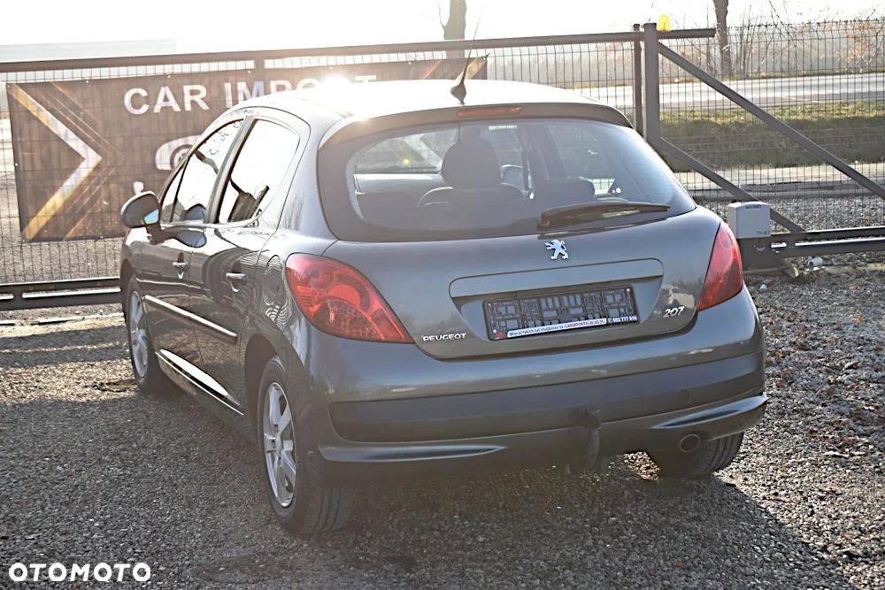 Peugeot 207 1.4 16V Presence - 11