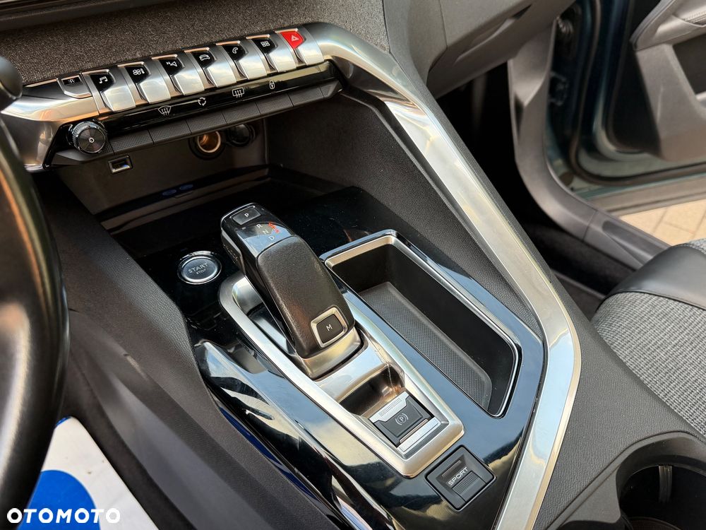 Peugeot 5008 BlueHDI 130 EAT8 Allure Business-Paket - 37