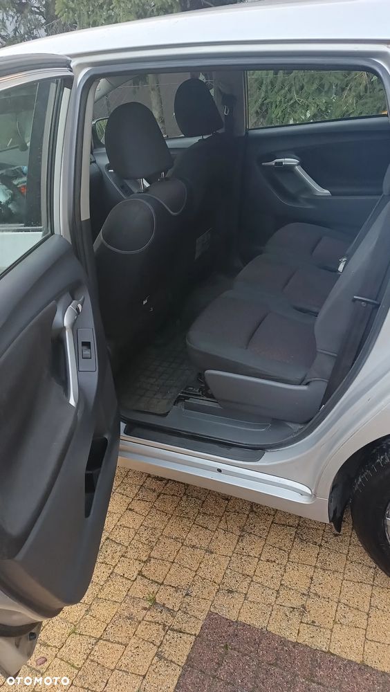 Toyota Verso - 9