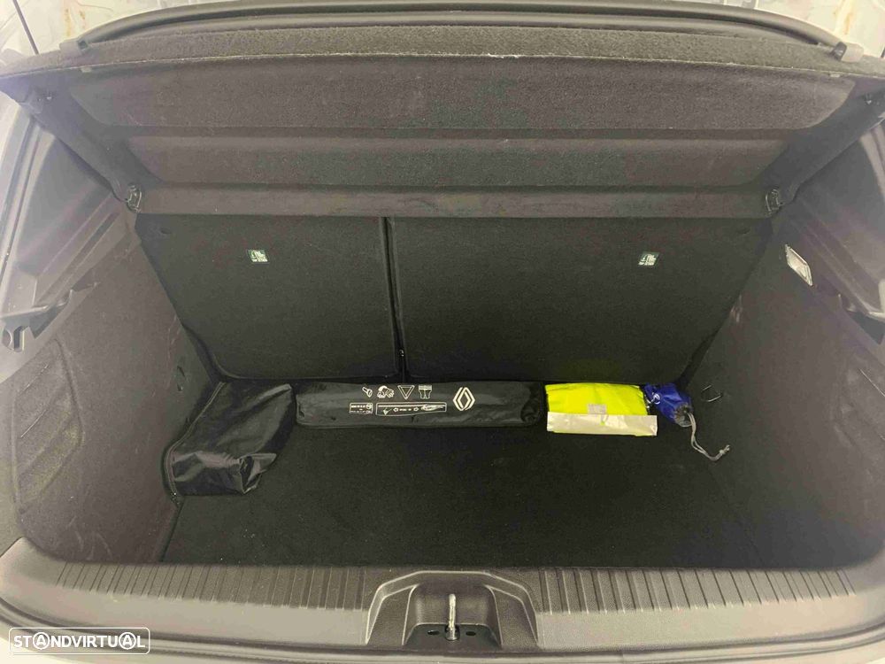 Renault Clio 1.0 TCe Techno Bi-Fuel - 14