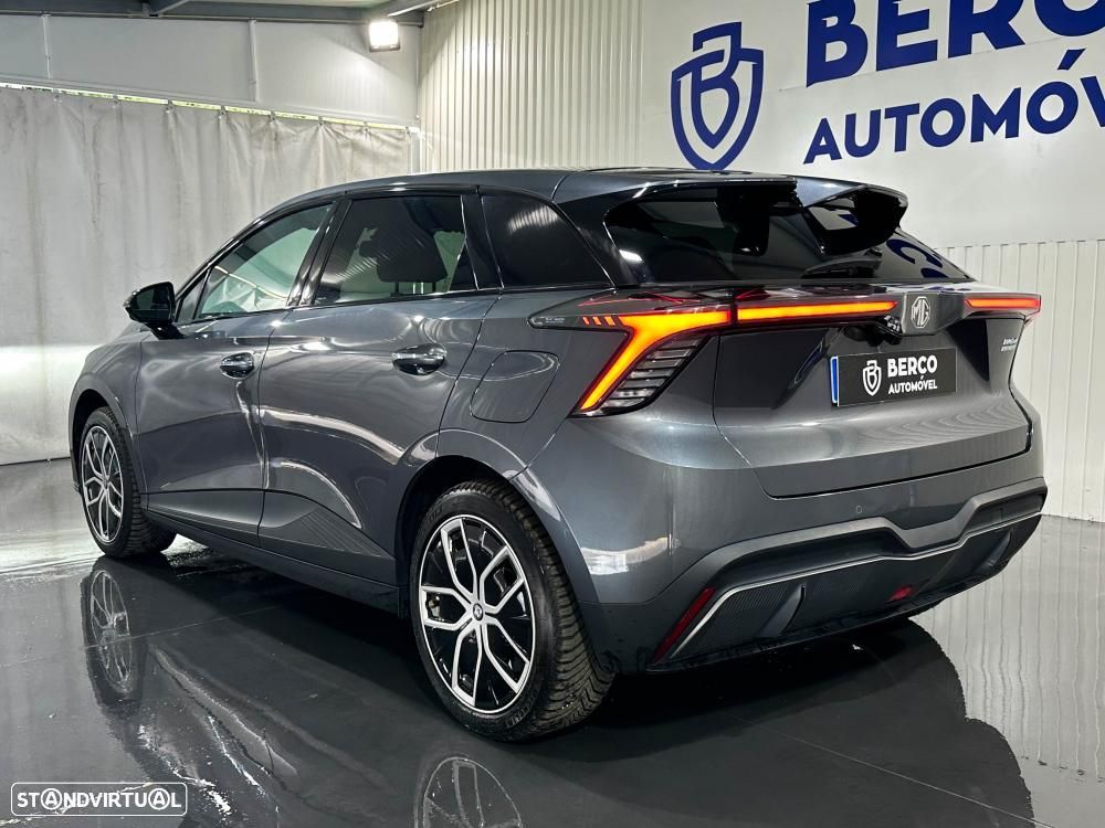 MG MG4 77 kWh Extended Range Luxury - 7