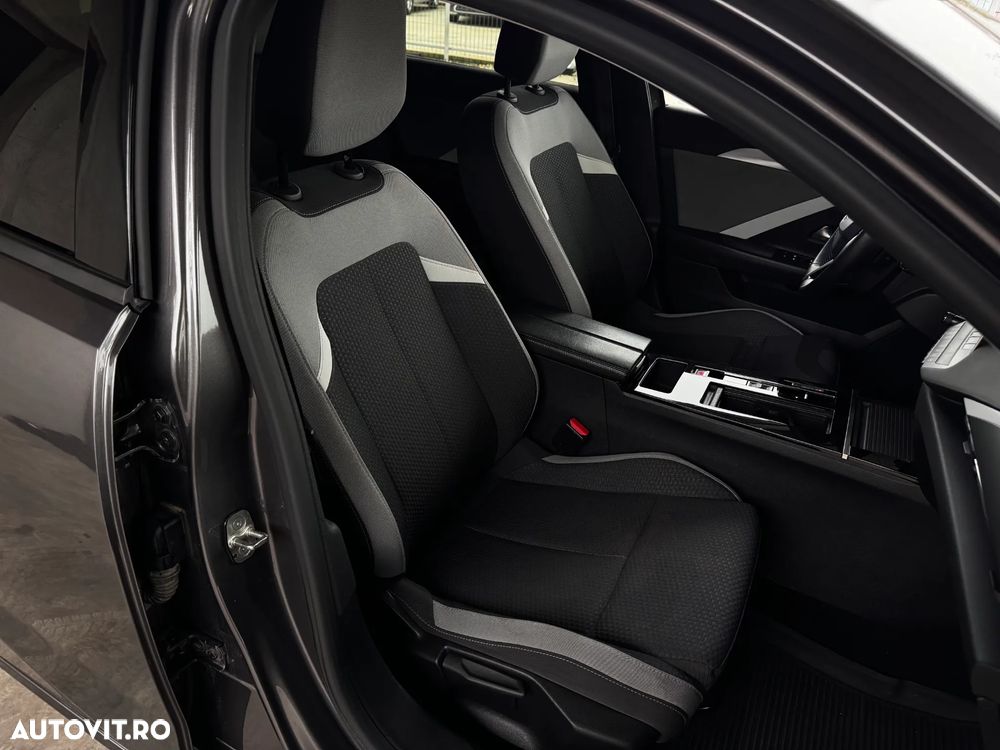 Opel Astra 1.2L Turbo Start/Stop AT8 Elegance - 35