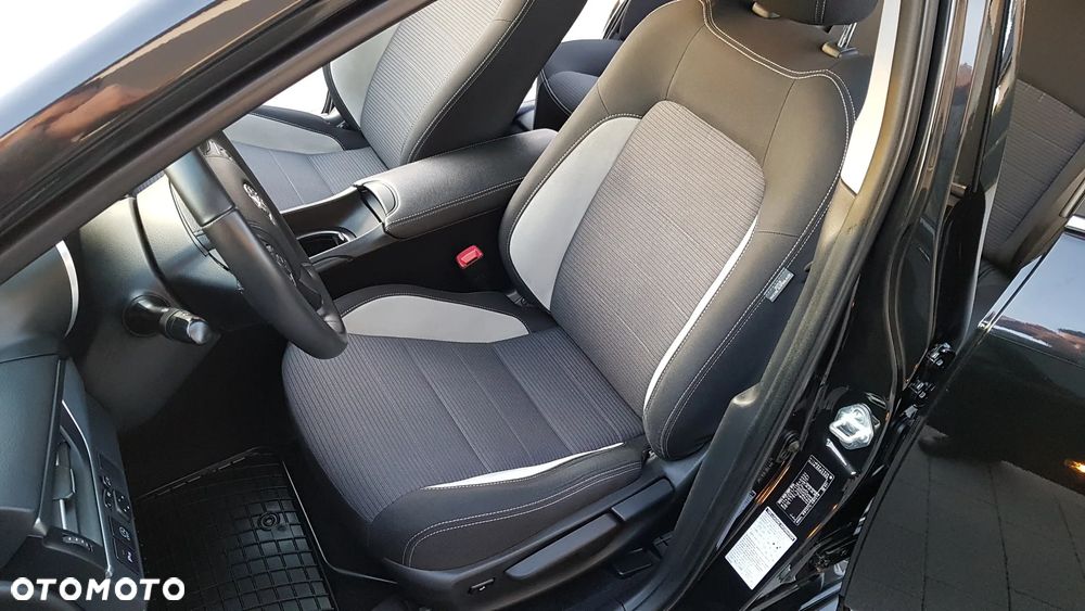 Toyota Avensis 2.0 D-4D Prestige - 6