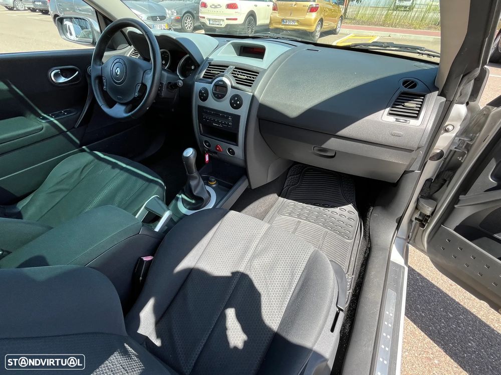 Renault Mégane Cabrio 1.6 16V Dynamique - 27
