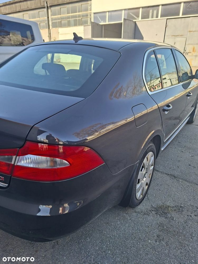 Skoda Superb 2.0 TDI Platinum DSG - 5