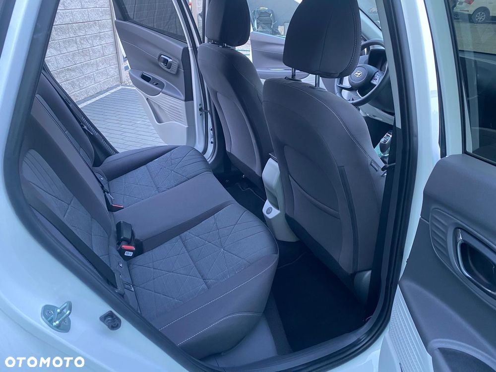 Hyundai Bayon 1.0 T-GDI 48V-Hybrid Intro - 8