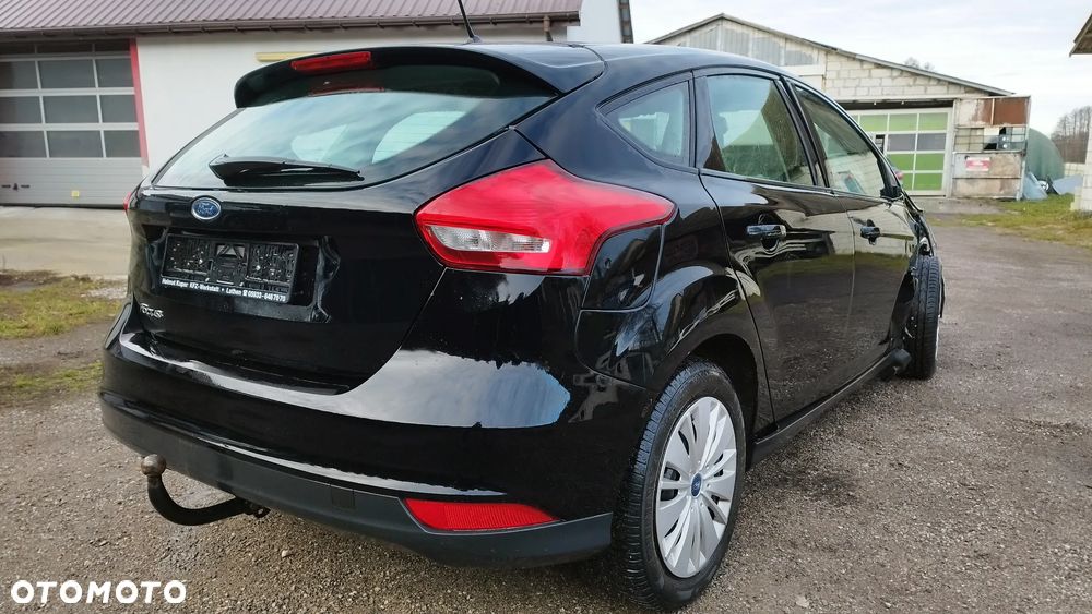 Ford Focus 1.6 TI-VCT Ambiente - 3