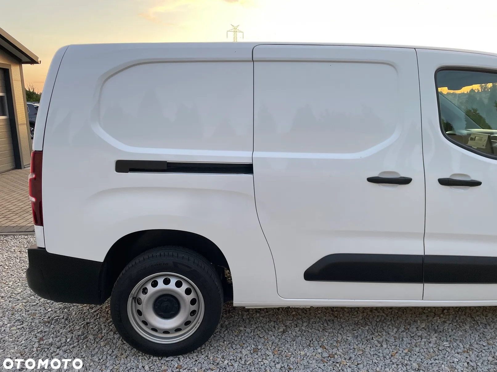 Opel COMBO XL MAXI LOONG 1.5 D 6 Biegów - 9