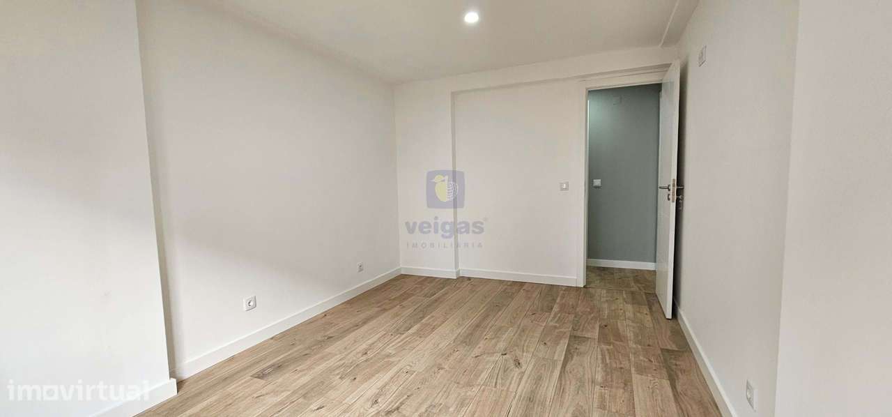 Apartamento renovado com 3 quartos no Forte da Casa - Grande imagem: 4/14