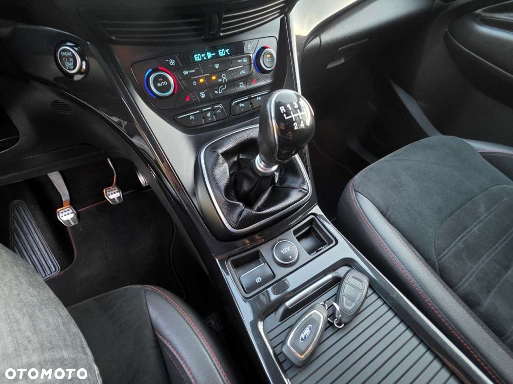 Ford Kuga - 17