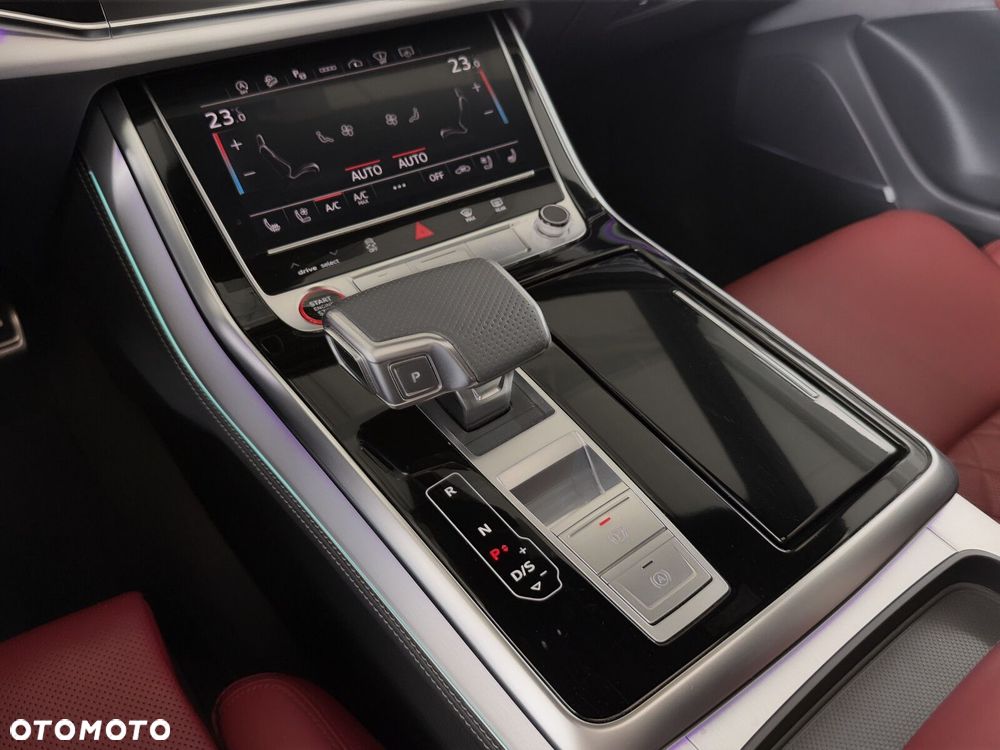 Audi SQ8 - 24