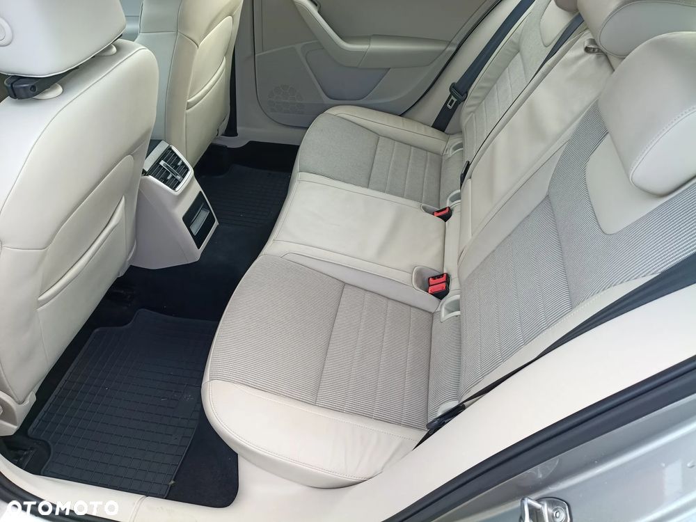 Skoda Octavia 1.6 TDI Green tec 4x4 Elegance - 10