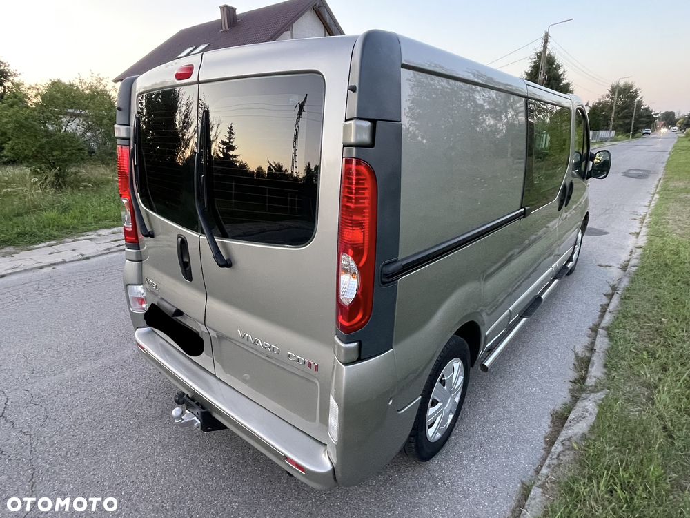 Opel Vivaro - 11