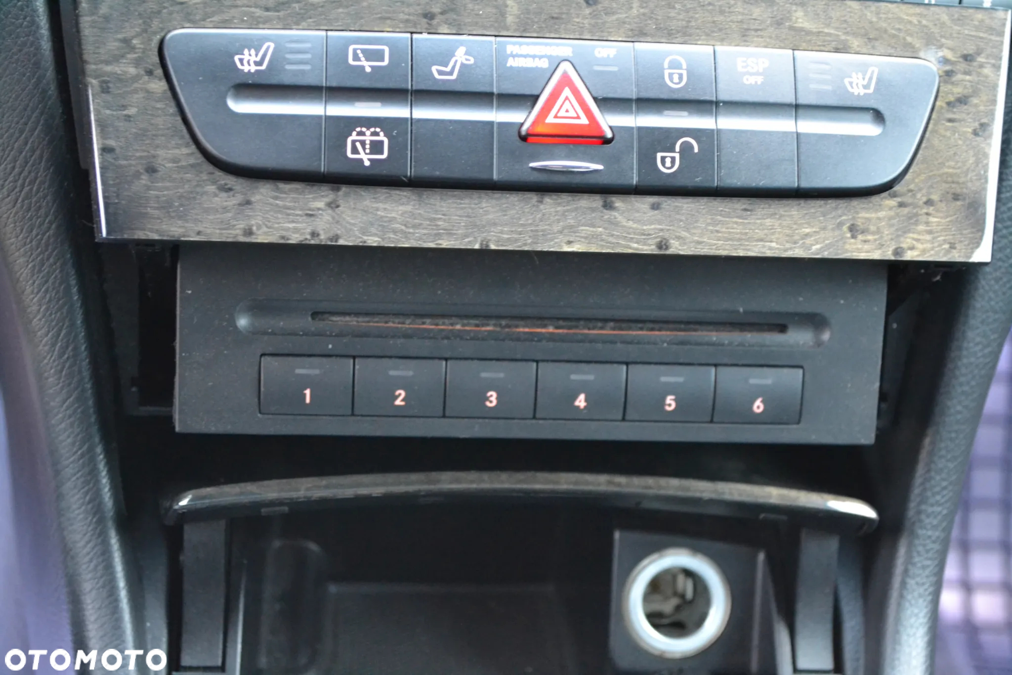 Mercedes-Benz Klasa E 240 4-Matic T Avantgarde - 21