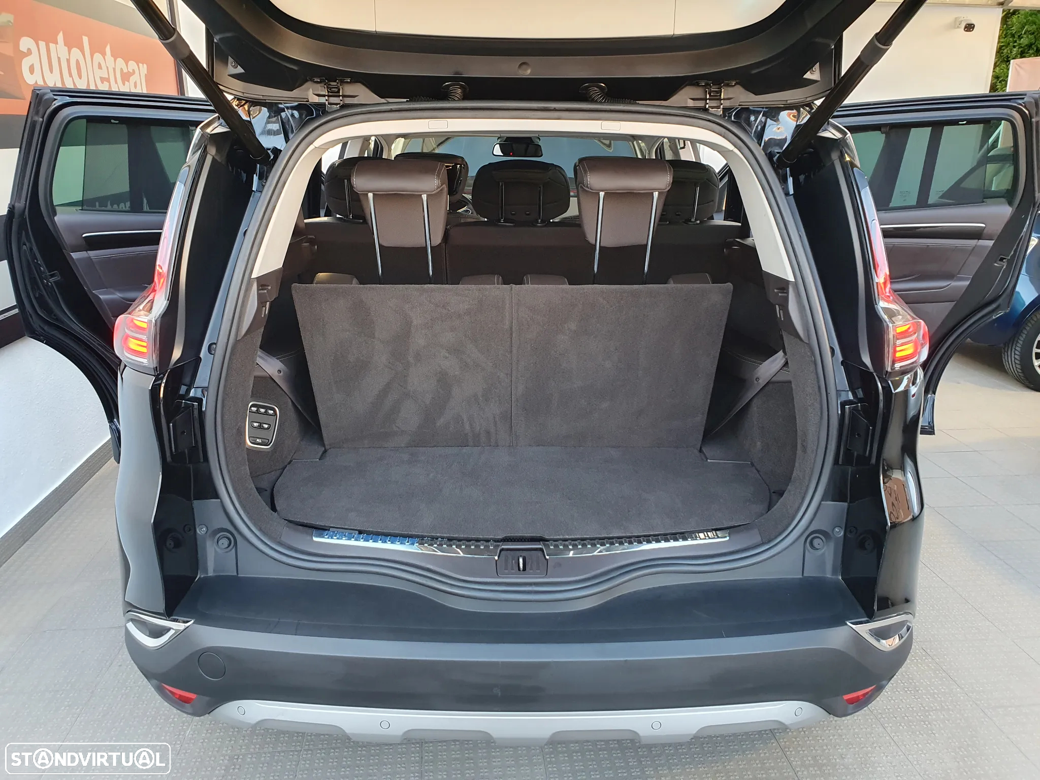 Renault Espace 1.6 dCi Initiale Paris EDC - 34