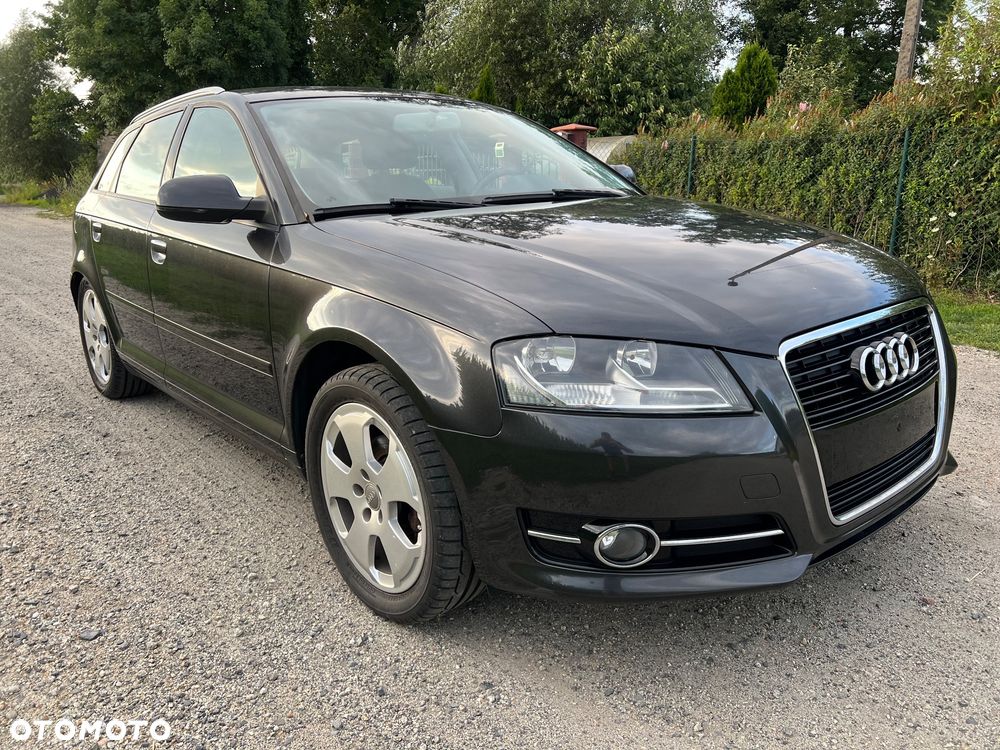 Audi A3 Sportback 1.6 Ambiente - 2