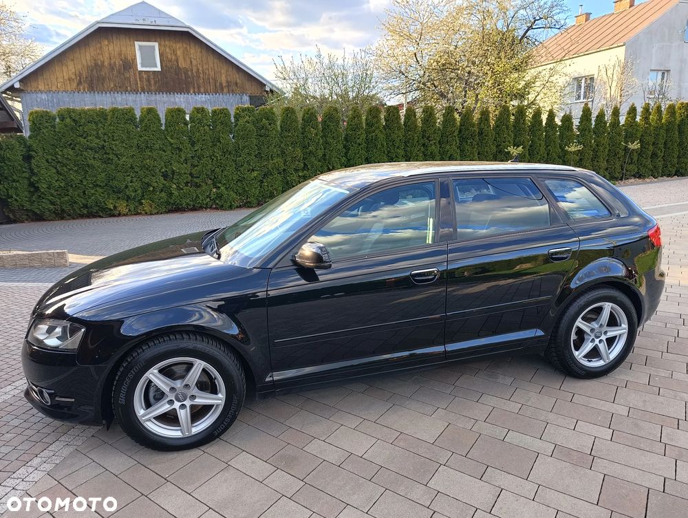 Audi A3 Sportback 2.0 TDI Ambiente - 11