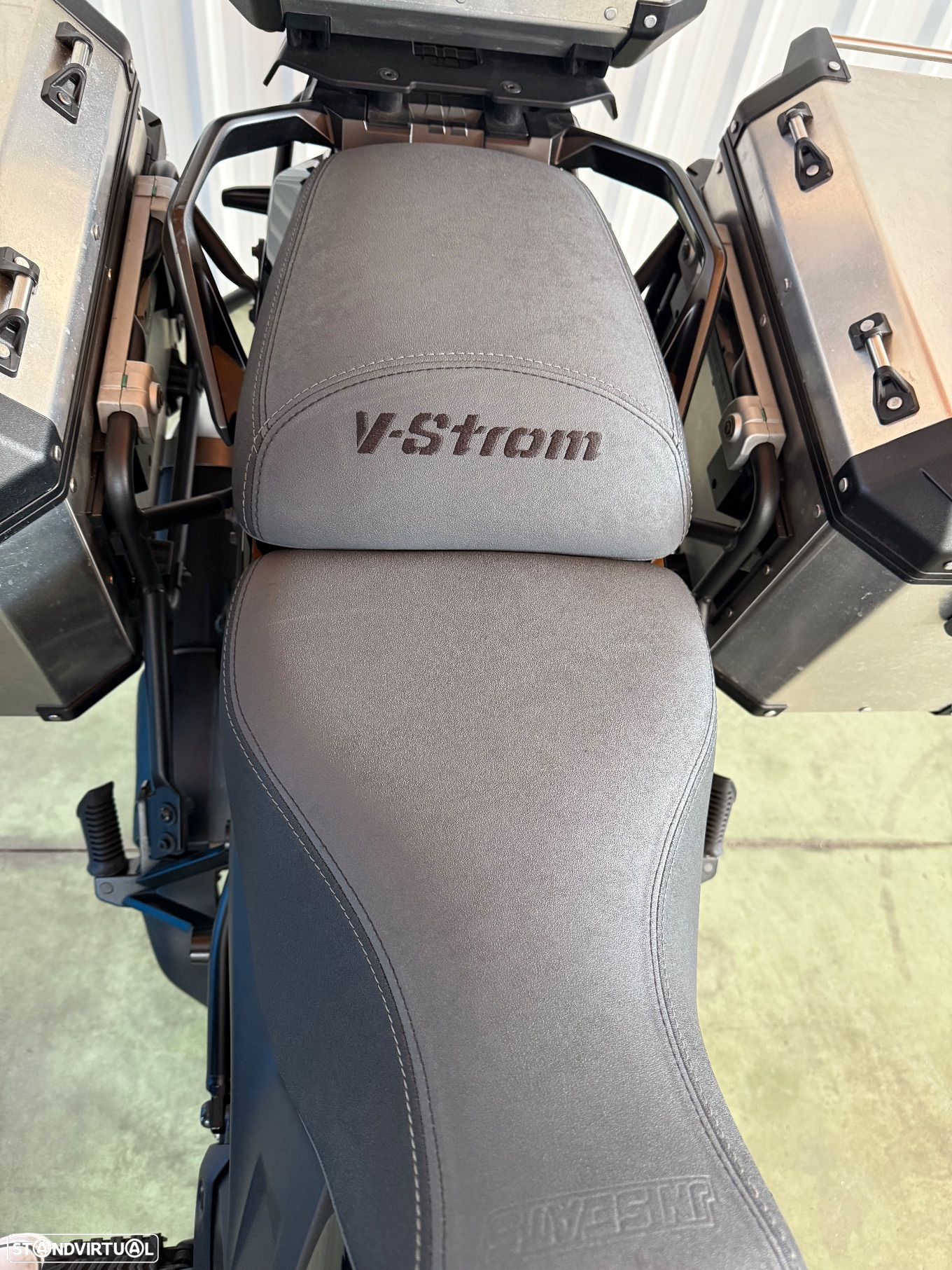 Suzuki DL Vstrom 1050 XT - 11