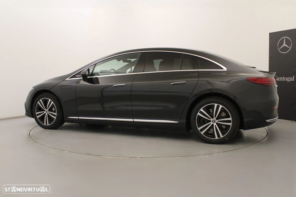 Mercedes-Benz EQE 300 - 13