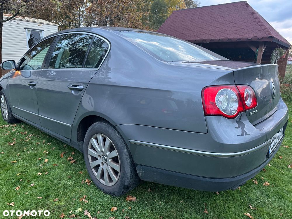 Volkswagen Passat - 3