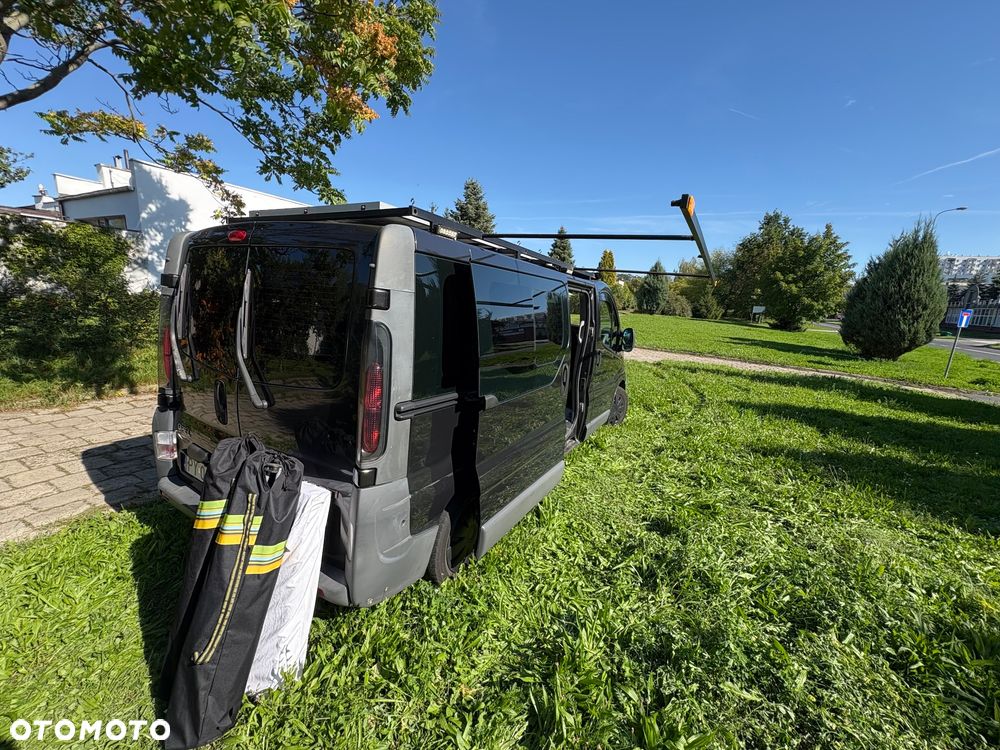 Opel Vivaro - 10