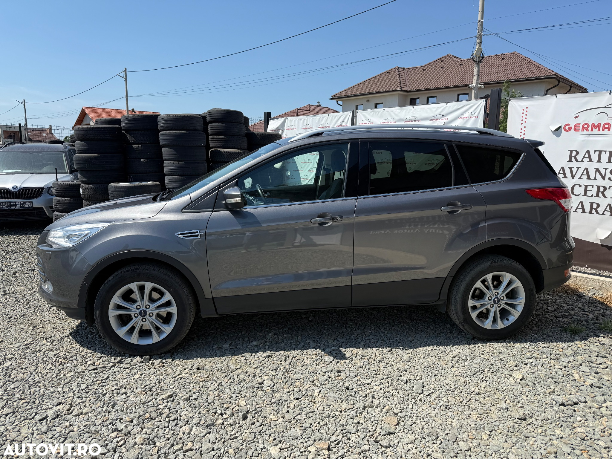 Ford Kuga 1.6 EcoBoost 2x4 Titanium - 4