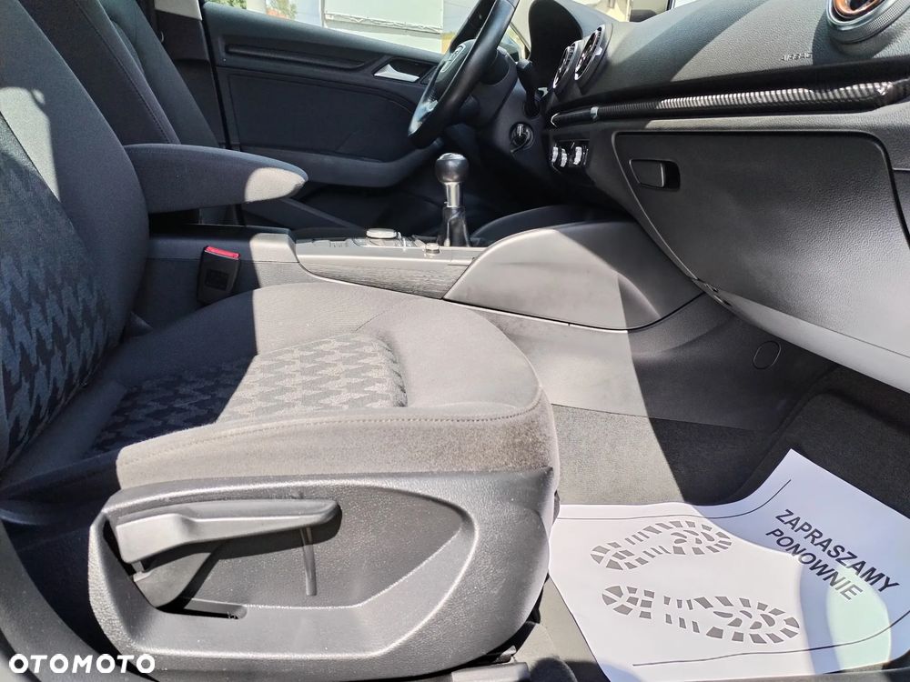 Audi A3 Sportback - 12